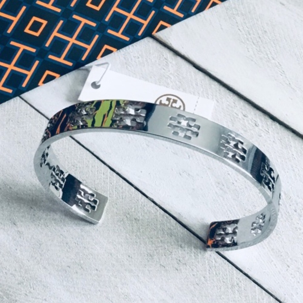 TORY BURCH LOGO HOLLOW SILVER BRACELET